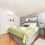 Apartament With Parking Space Privlaka, Zadar - 23472 *