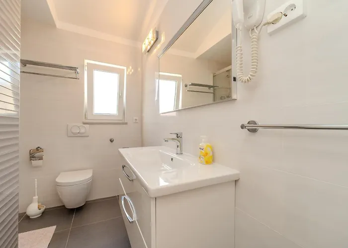 Апартаменты With Parking Space Privlaka, Zadar - 23472 *