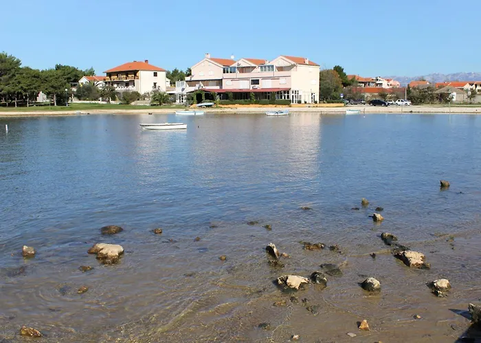 Апартаменты With Parking Space Privlaka, Zadar - 23472 *