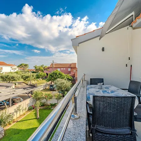Appartamento With Parking Space Privlaka, Zadar - 23472 *